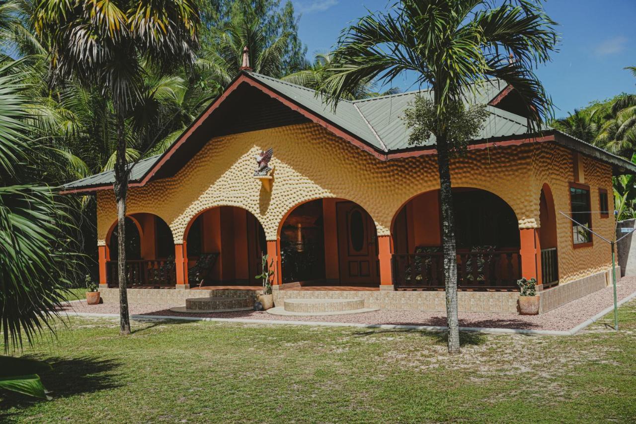 Anse Kerlan Beach Chalets Esterno foto