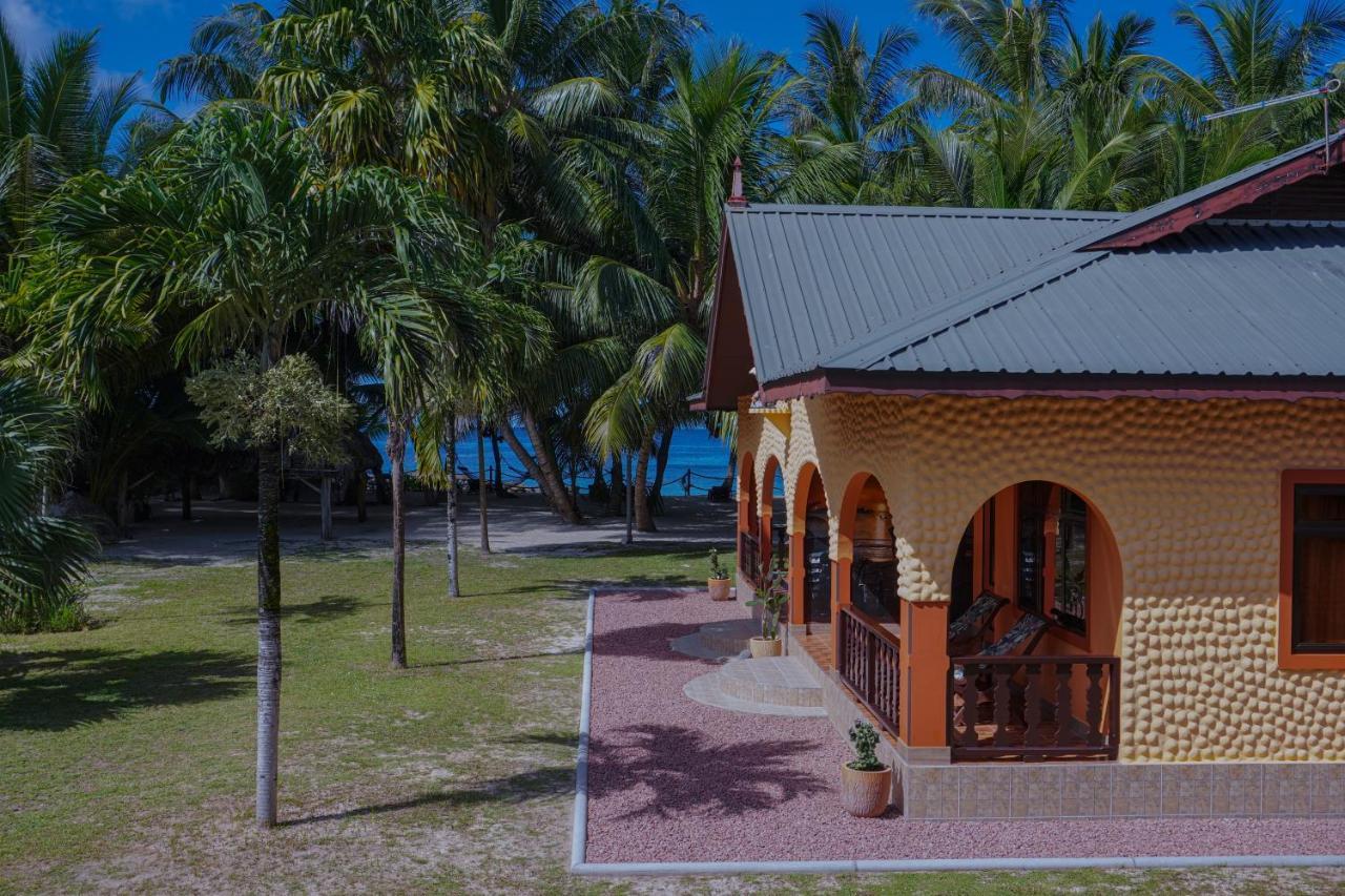 Anse Kerlan Beach Chalets Esterno foto