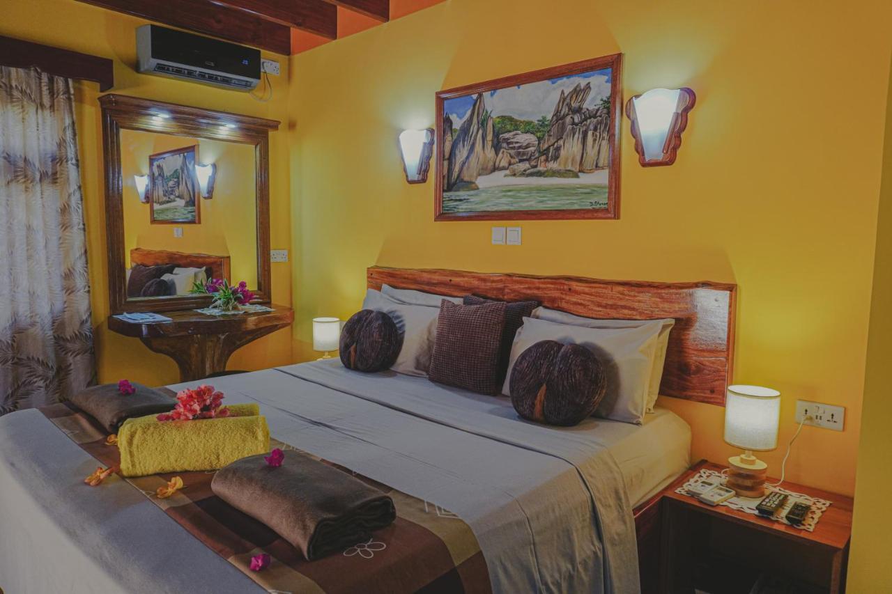 Anse Kerlan Beach Chalets Esterno foto