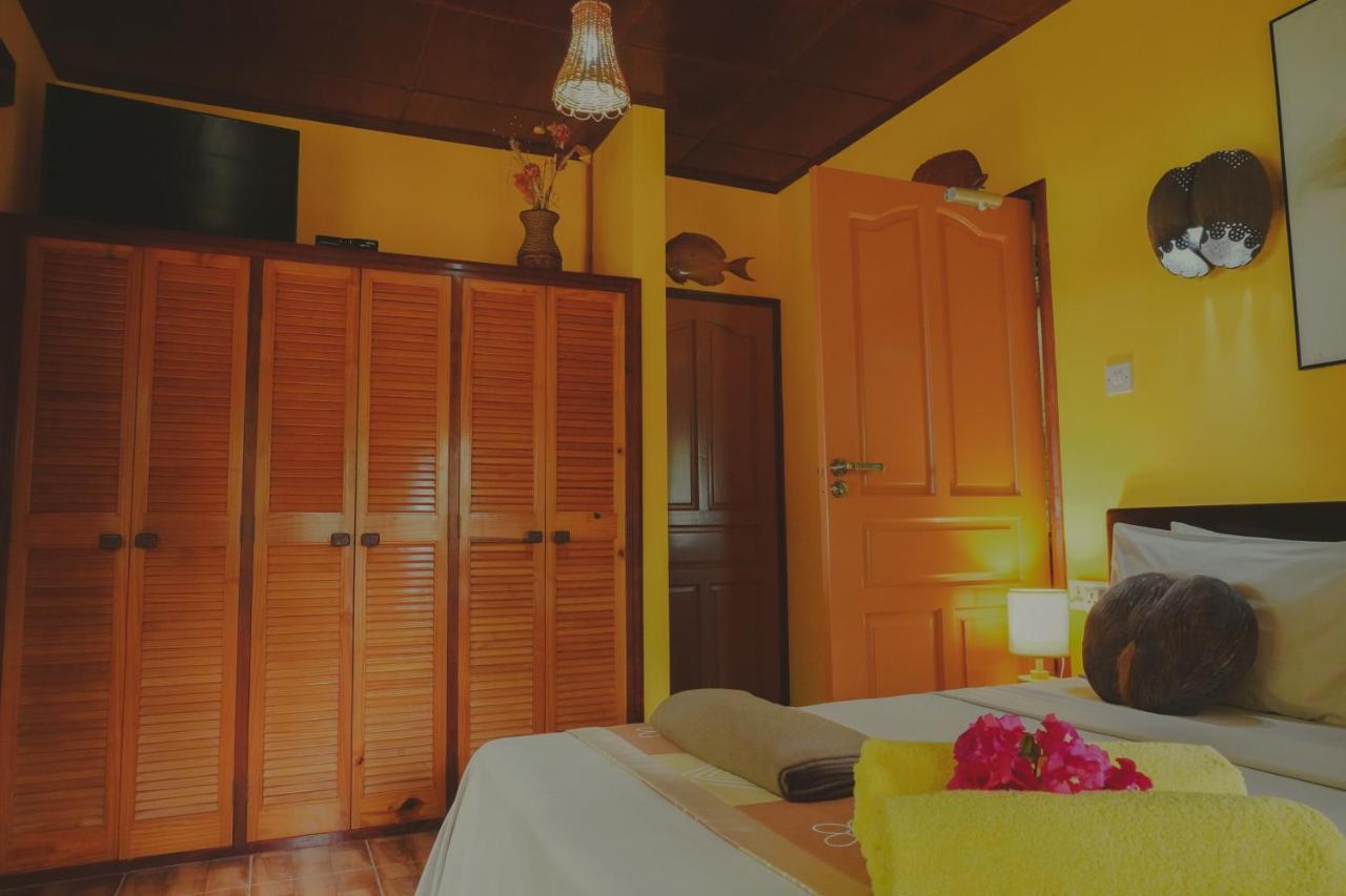Anse Kerlan Beach Chalets Esterno foto