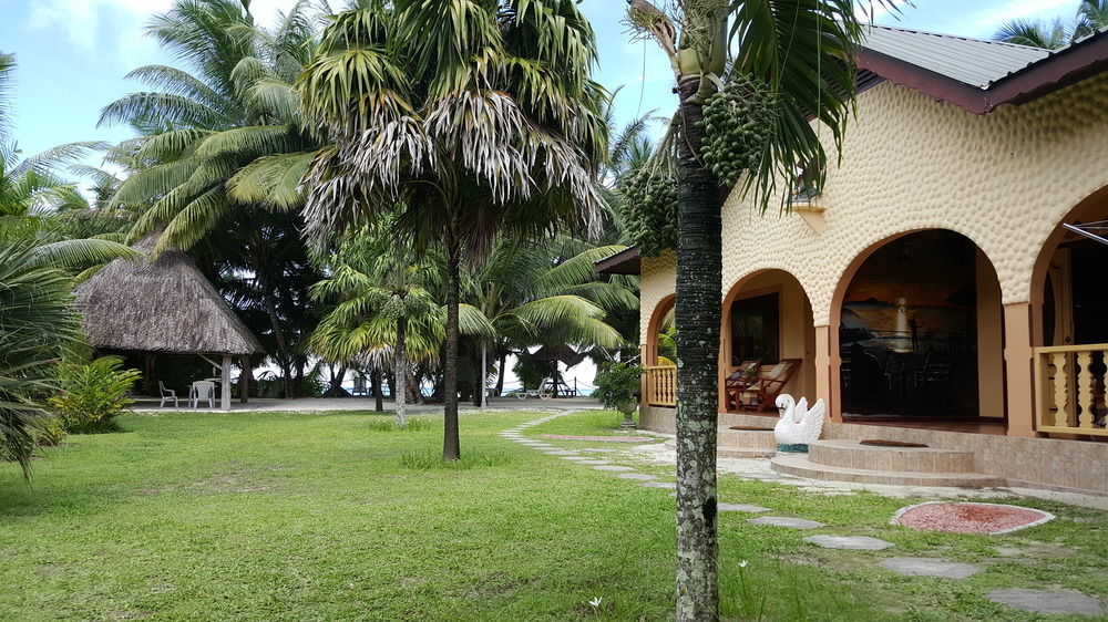 Anse Kerlan Beach Chalets Esterno foto